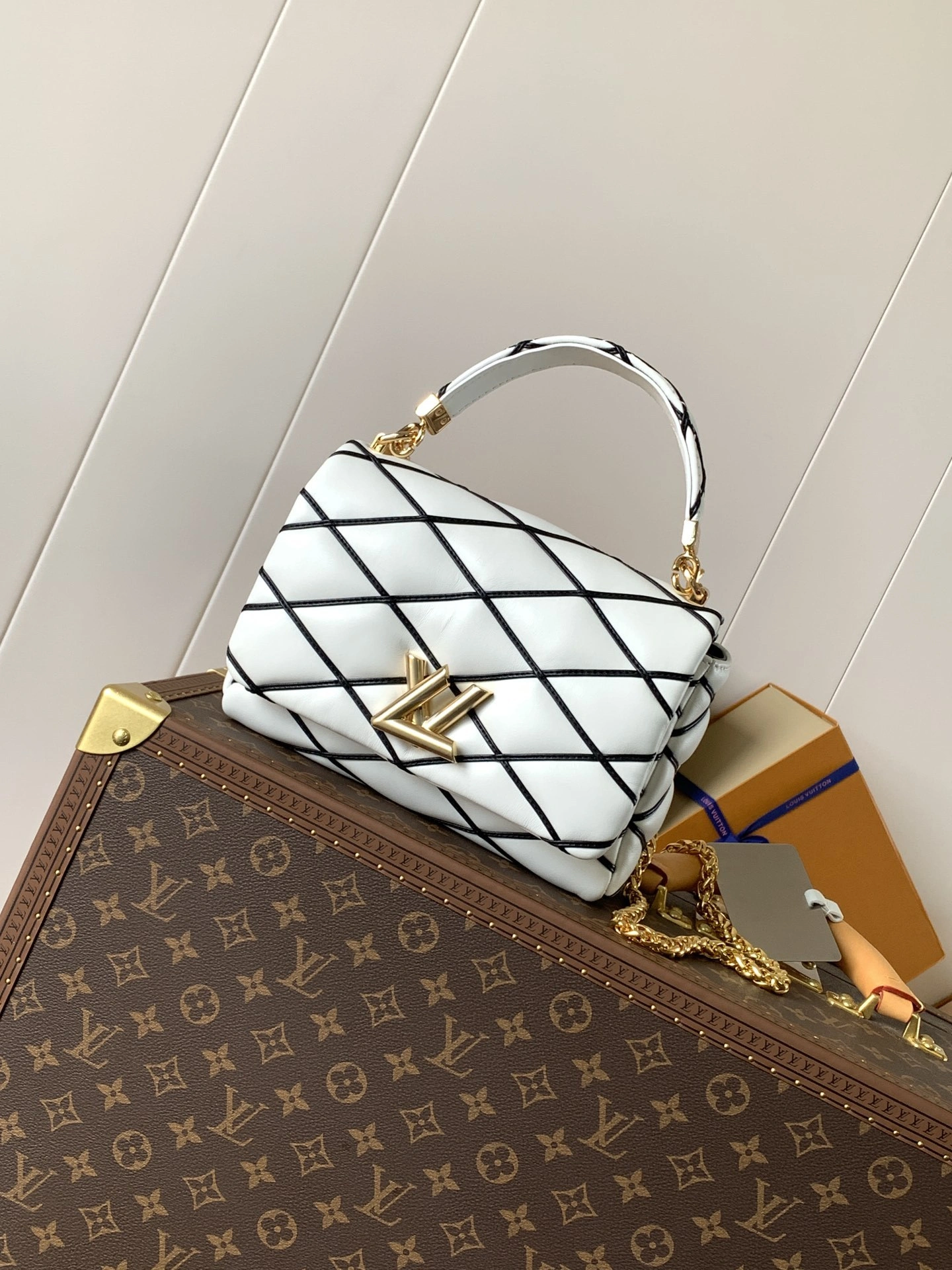 MOMO-- 8V M22890 high quality version GO-14 sheepskin item:F-B000A1419