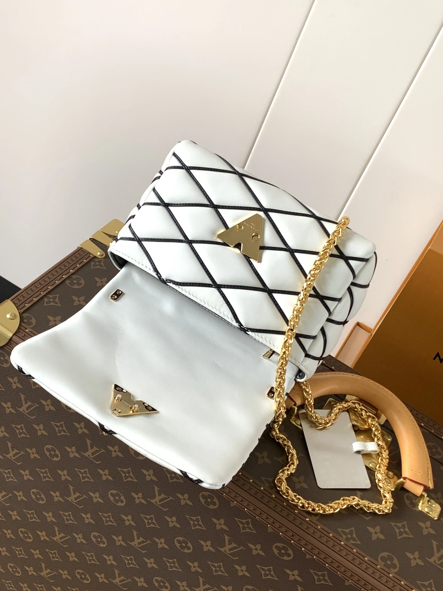 MOMO-- 8V M22890 high quality version GO-14 sheepskin item:F-B000A1419