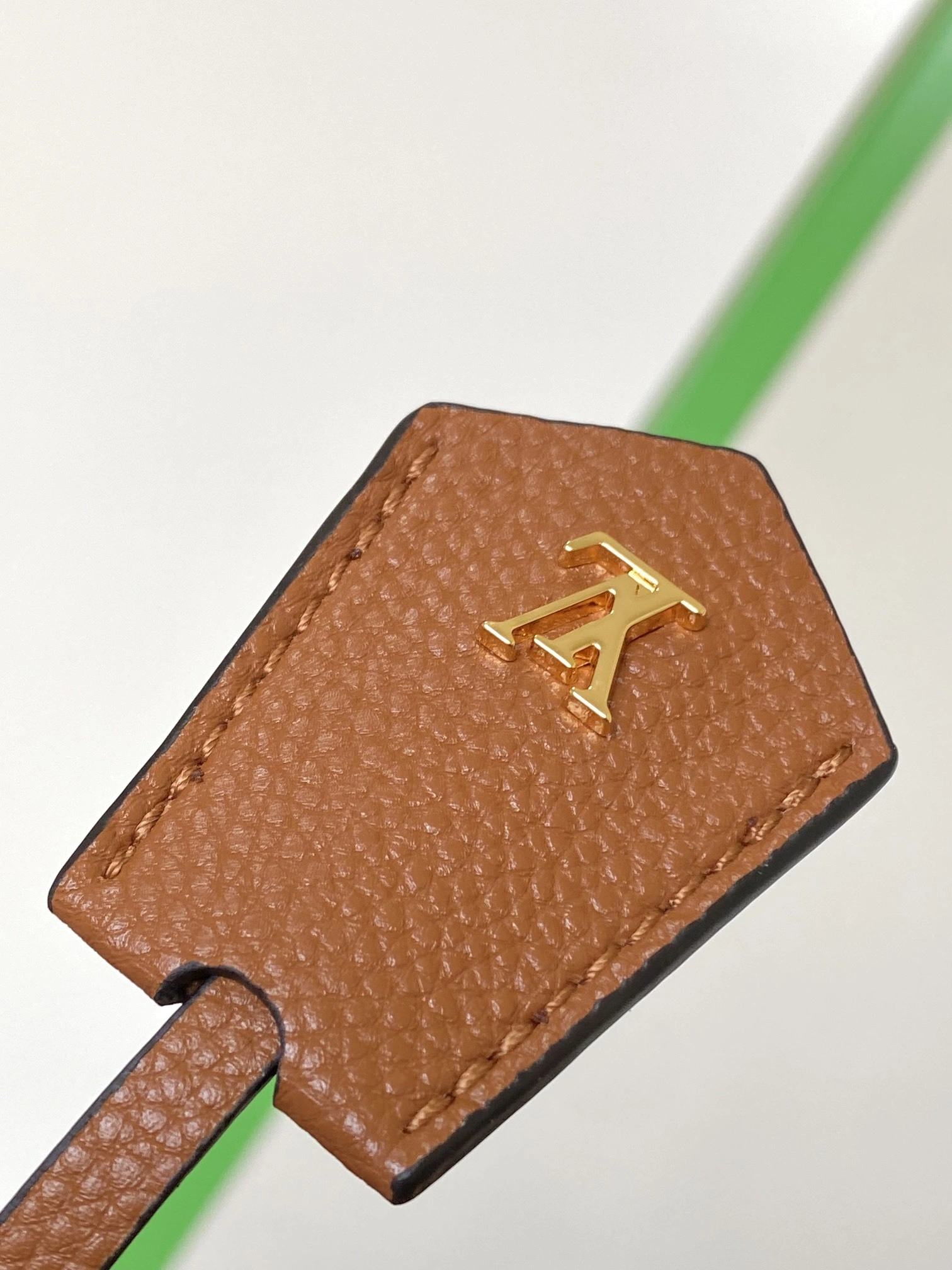 MOMO-- 8V M22925 high quality version Lock It MM Calfskin item:E-B225C0211