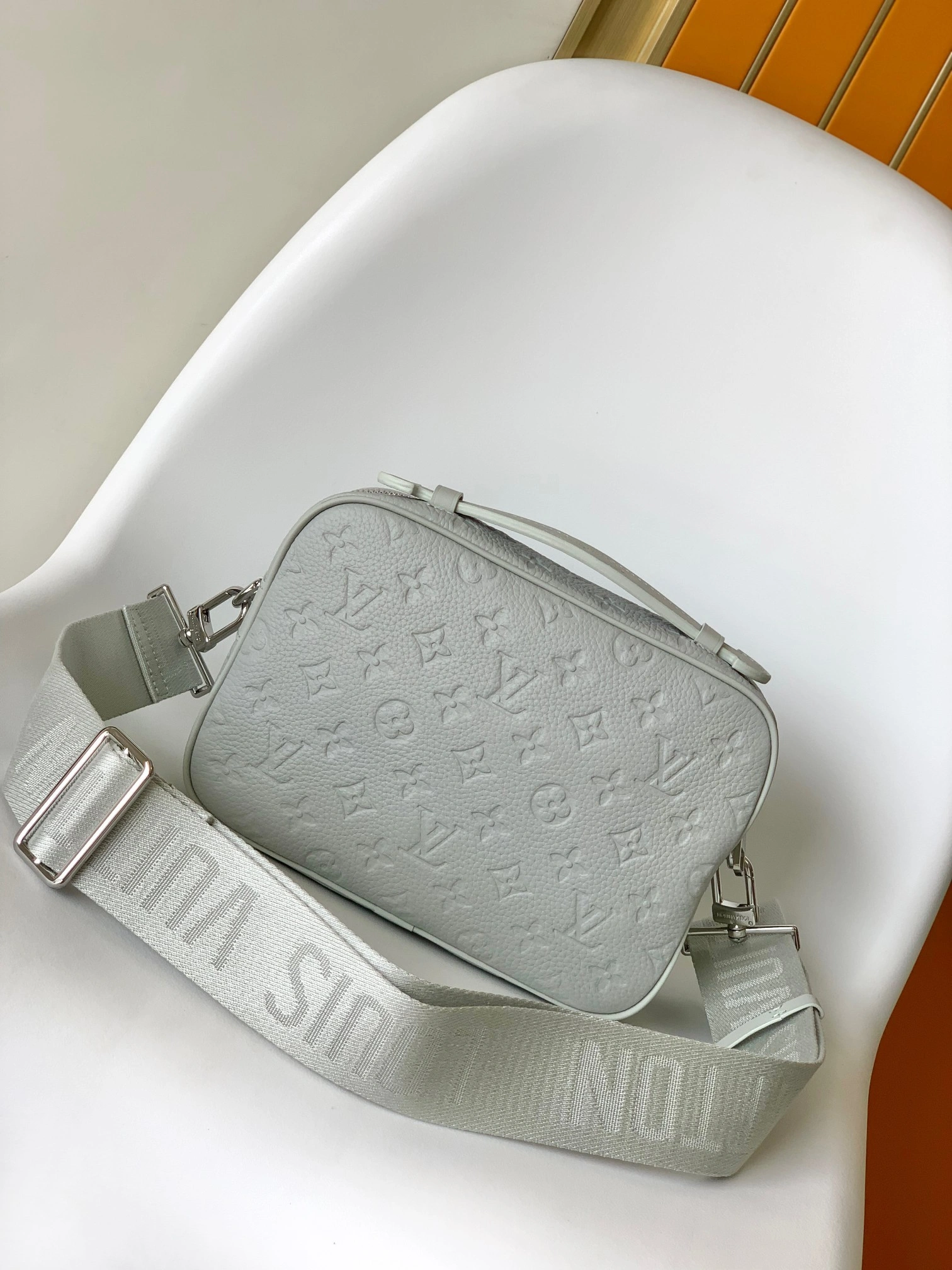 MOMO-- 8V M23152 high quality version S Lock item:D-B225J0863