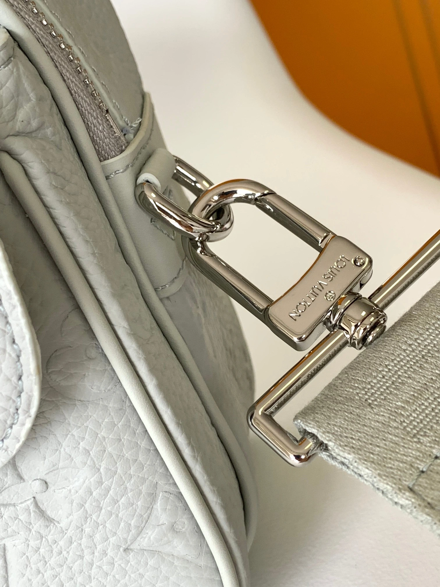 MOMO-- 8V M23152 high quality version S Lock item:D-B225J0863