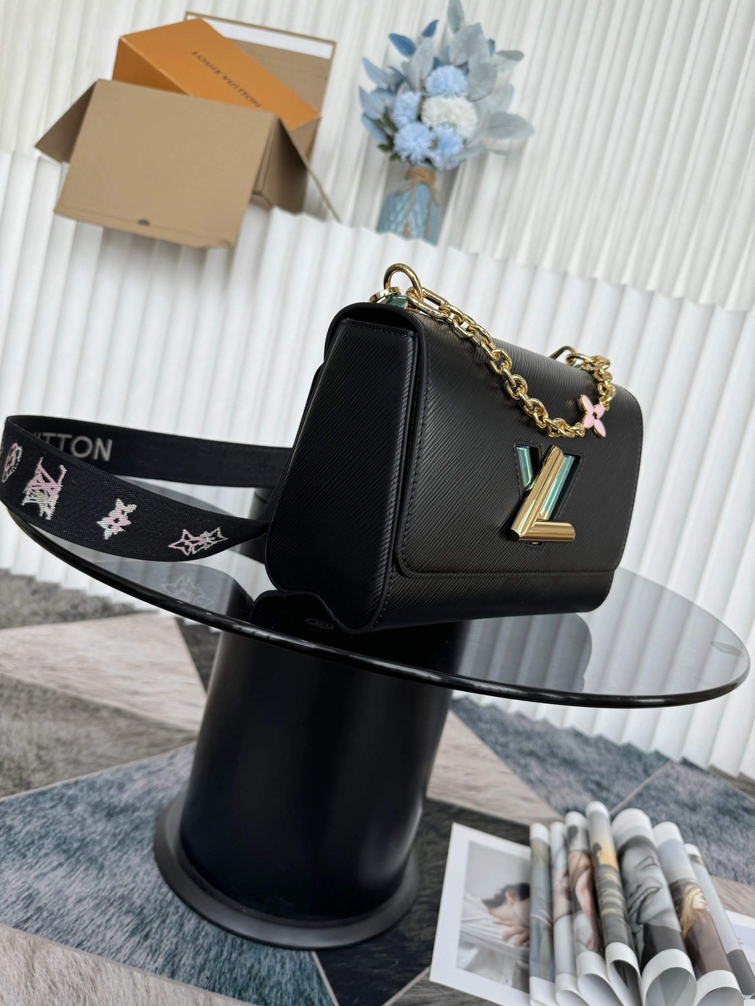 MOMO-- 8V M23389 high quality version Twist item:E-B564C0523