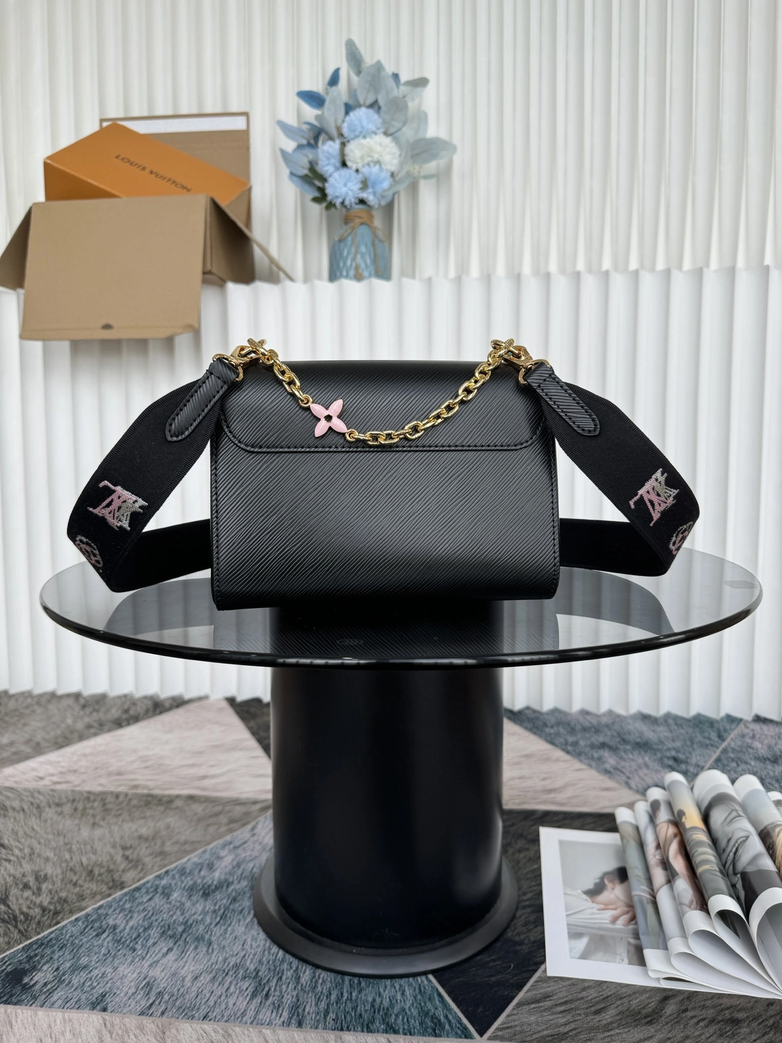 MOMO-- 8V M23389 high quality version Twist item:E-B564C0523