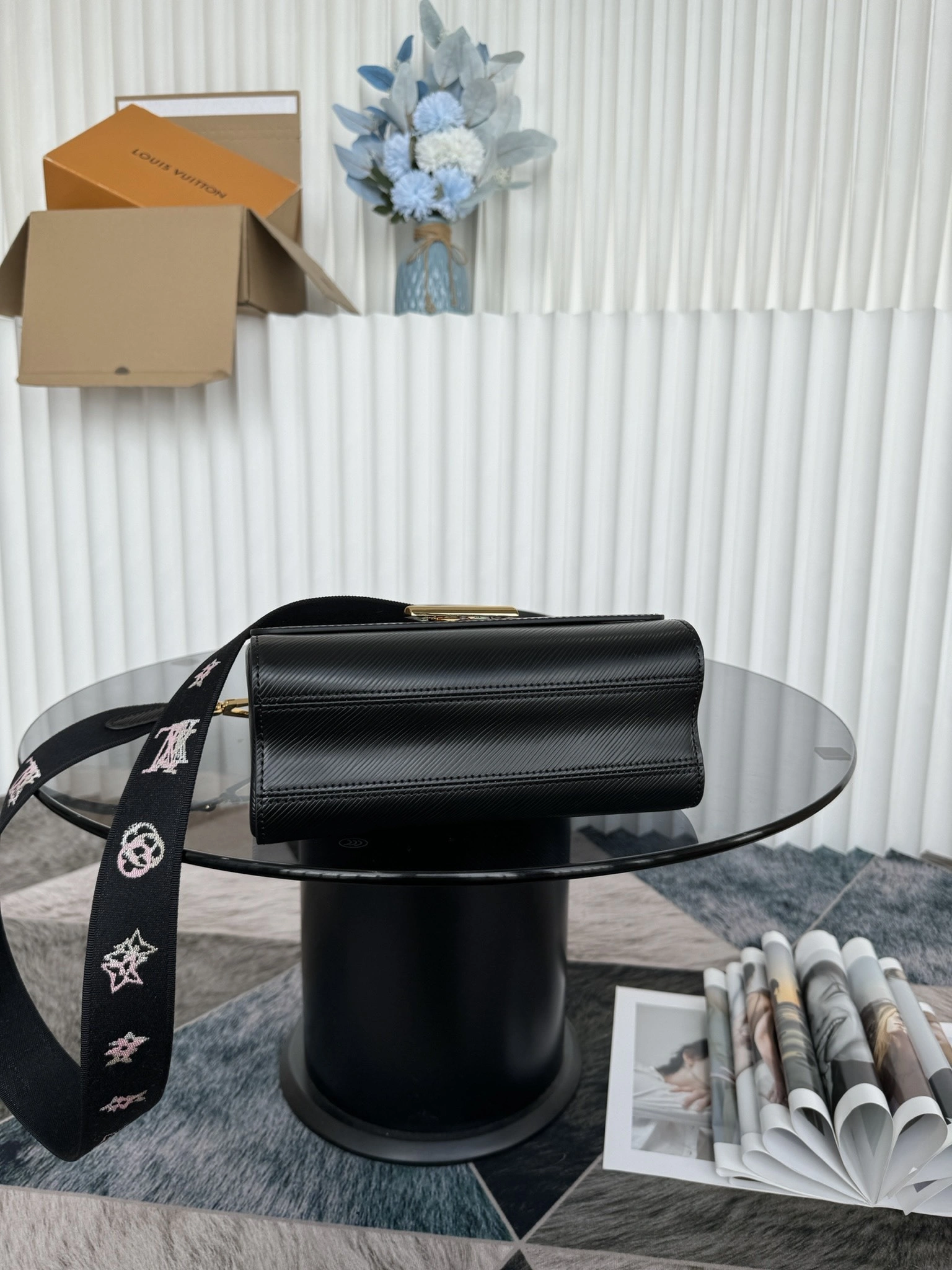 MOMO-- 8V M23389 high quality version Twist item:E-B564C0523