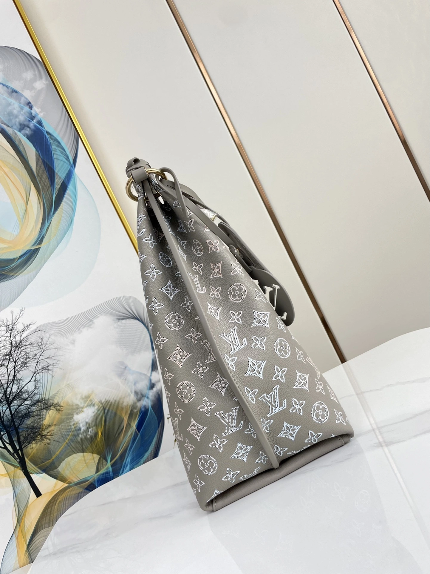 MOMO-- 8V M23396 high quality version TAURILLON item:E-B000C0219