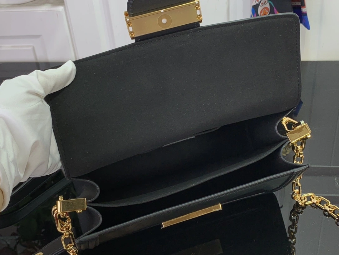 MOMO-- 8V M23603 high quality version Dauphine East-West item:E-B174C0574