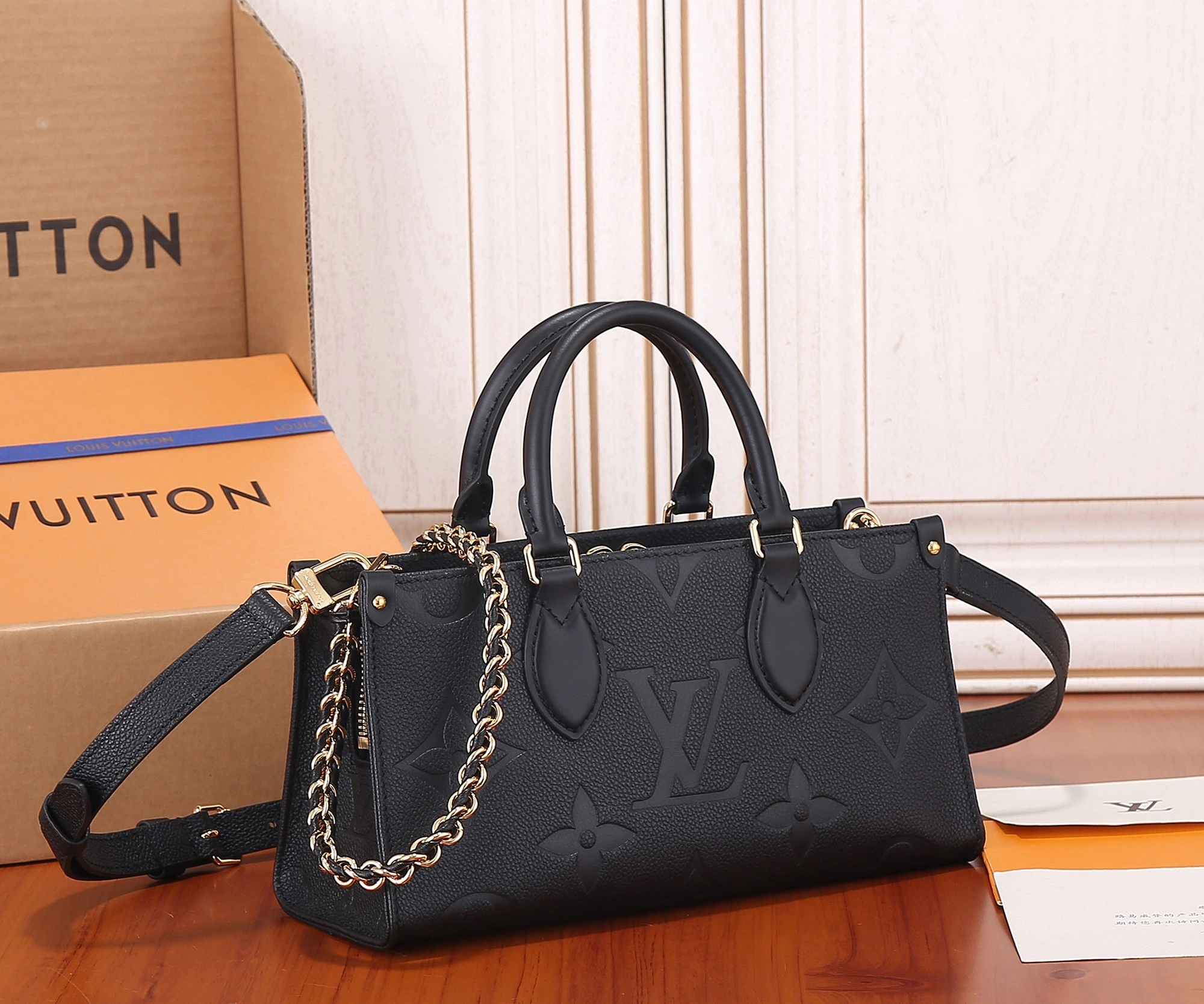 MOMO-- 8V M23640 high quality version OnTheGo East West cowhide item:D-B000J0840