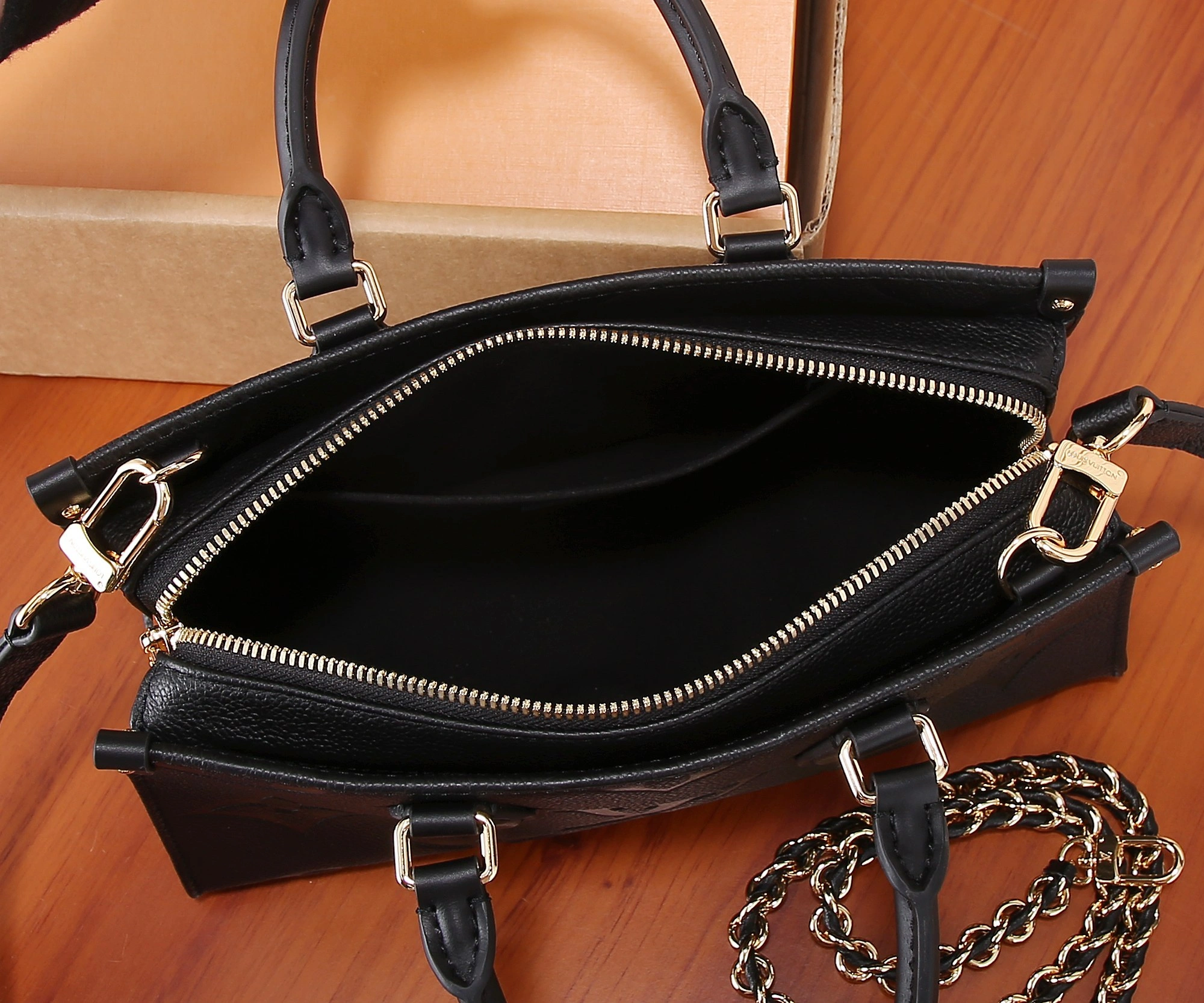MOMO-- 8V M23640 high quality version OnTheGo East West cowhide item:D-B000J0840
