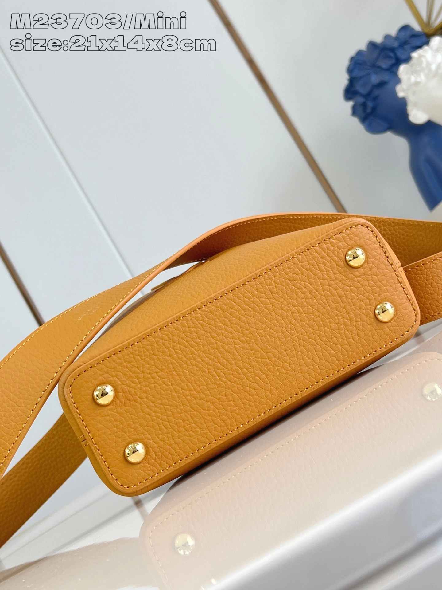 MOMO-- 8V M23703 high quality version Capucines cowhide item:E-B574K1833