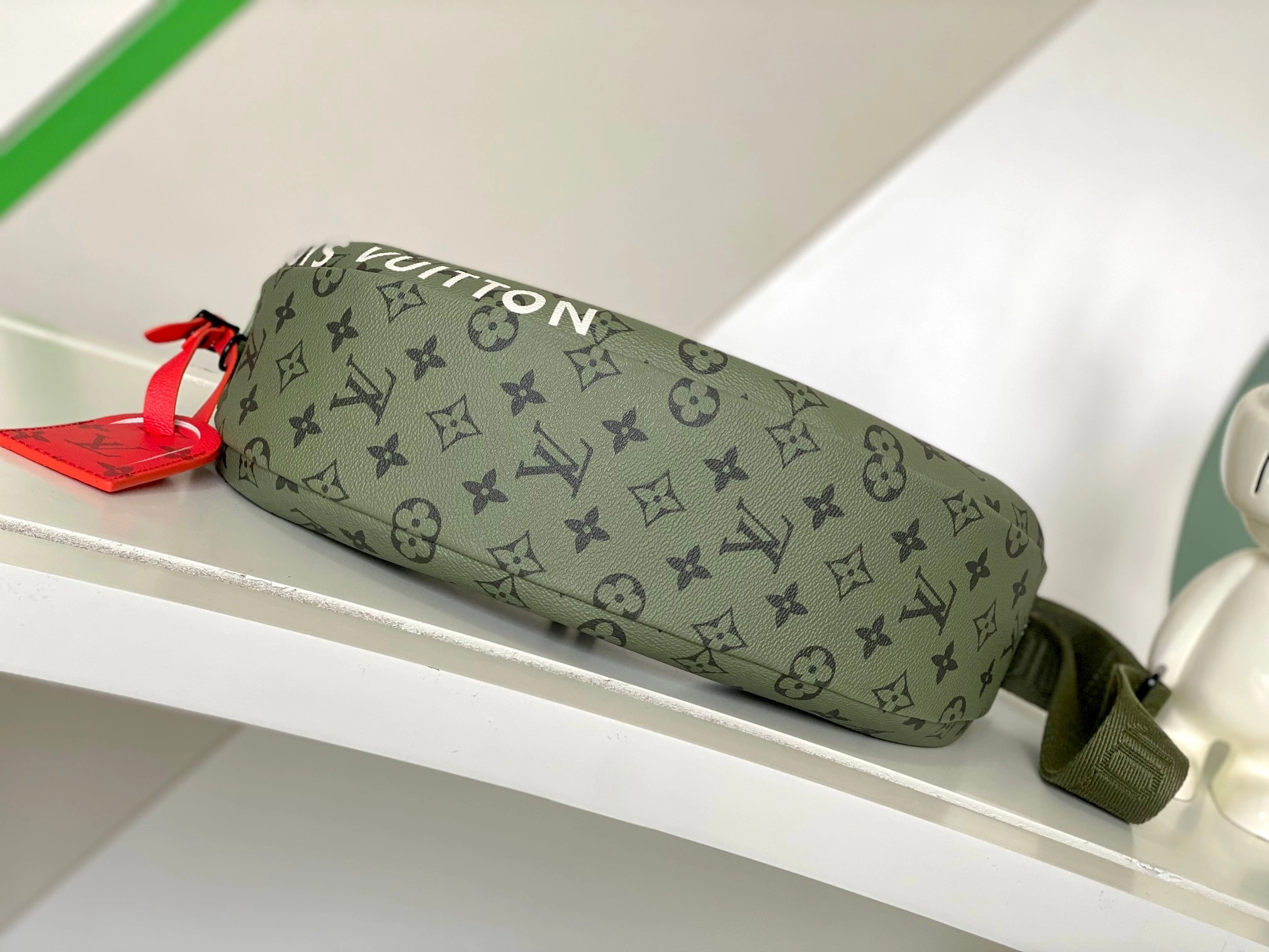 &MOMO-- 8V M23779 high quality version Hamac item:E-B271A1789