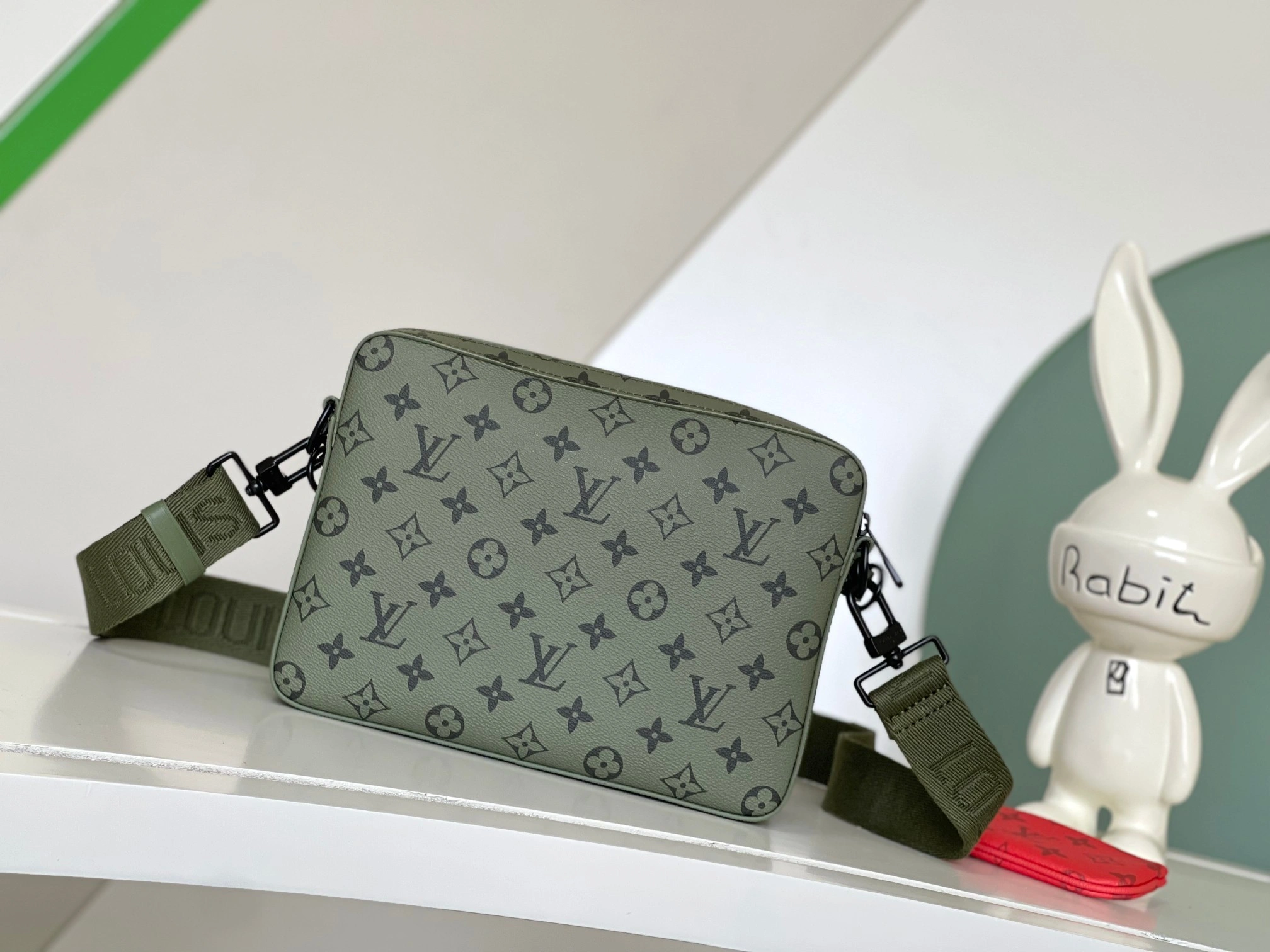 &MOMO-- 8V M23783 high quality version Trio item:E-B271A1787