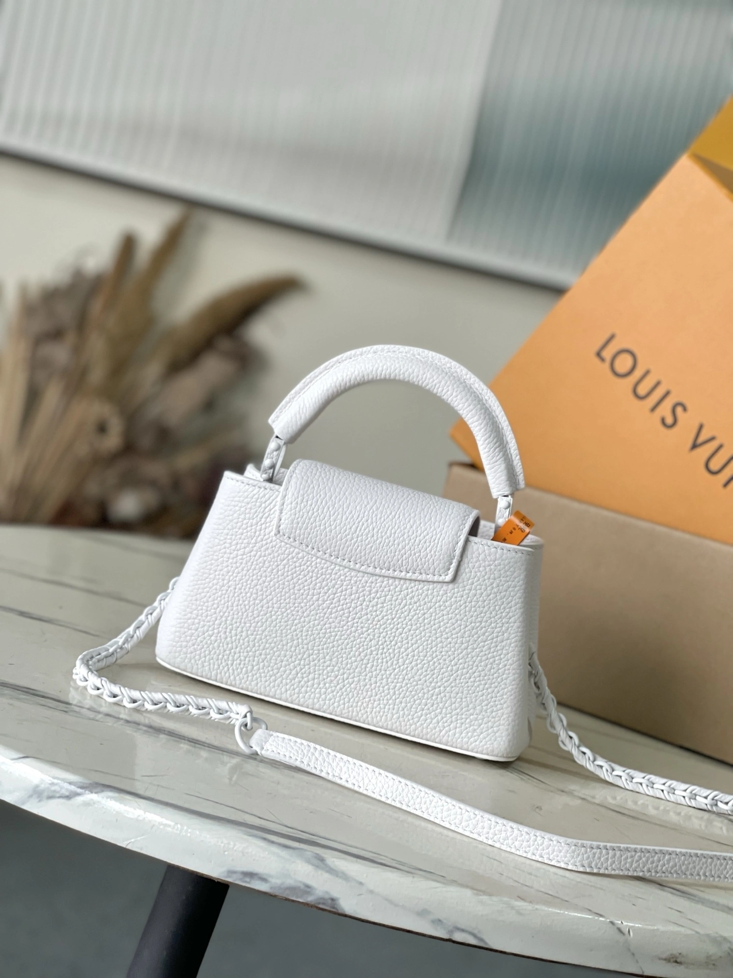 MOMO-- 8V M23956 high quality version Capucines cowhide item:F-B574A0964