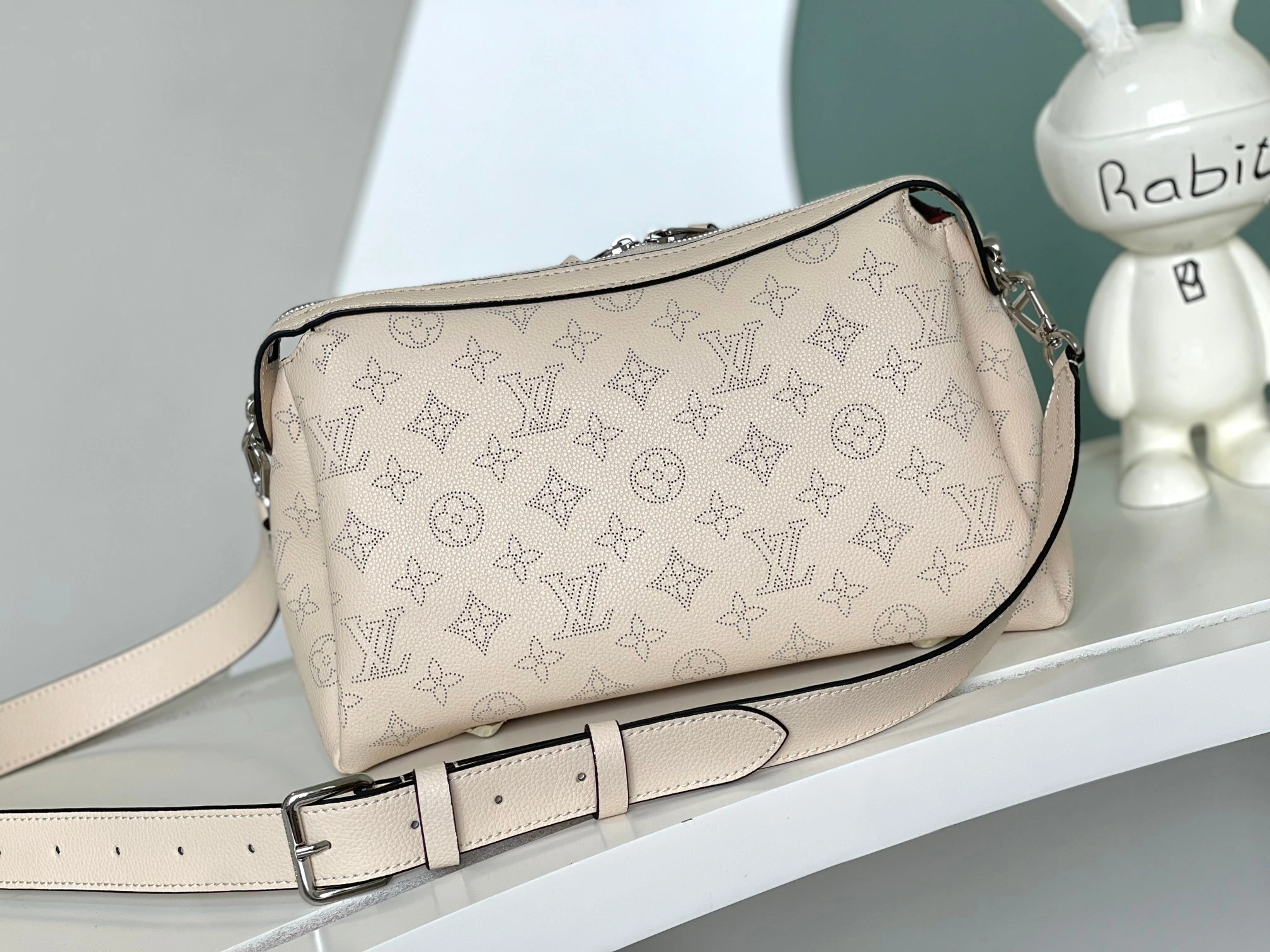 MOMO-- 8V M24114 high quality version Mahina Hand It All cowhide item:E-B225C0527