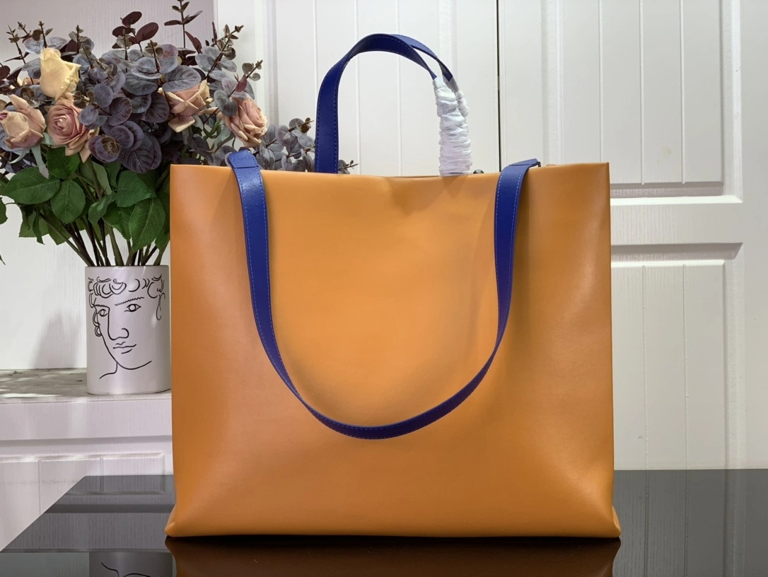 &MOMO-- 8V M24457 Shopper cowhide item:D-B174E2712