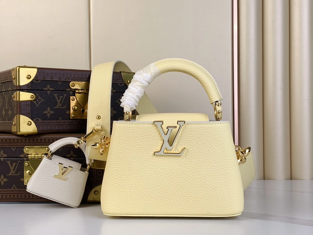 MOMO-- 8V M24563 high quality version Capucines BB item:E-B000C0569