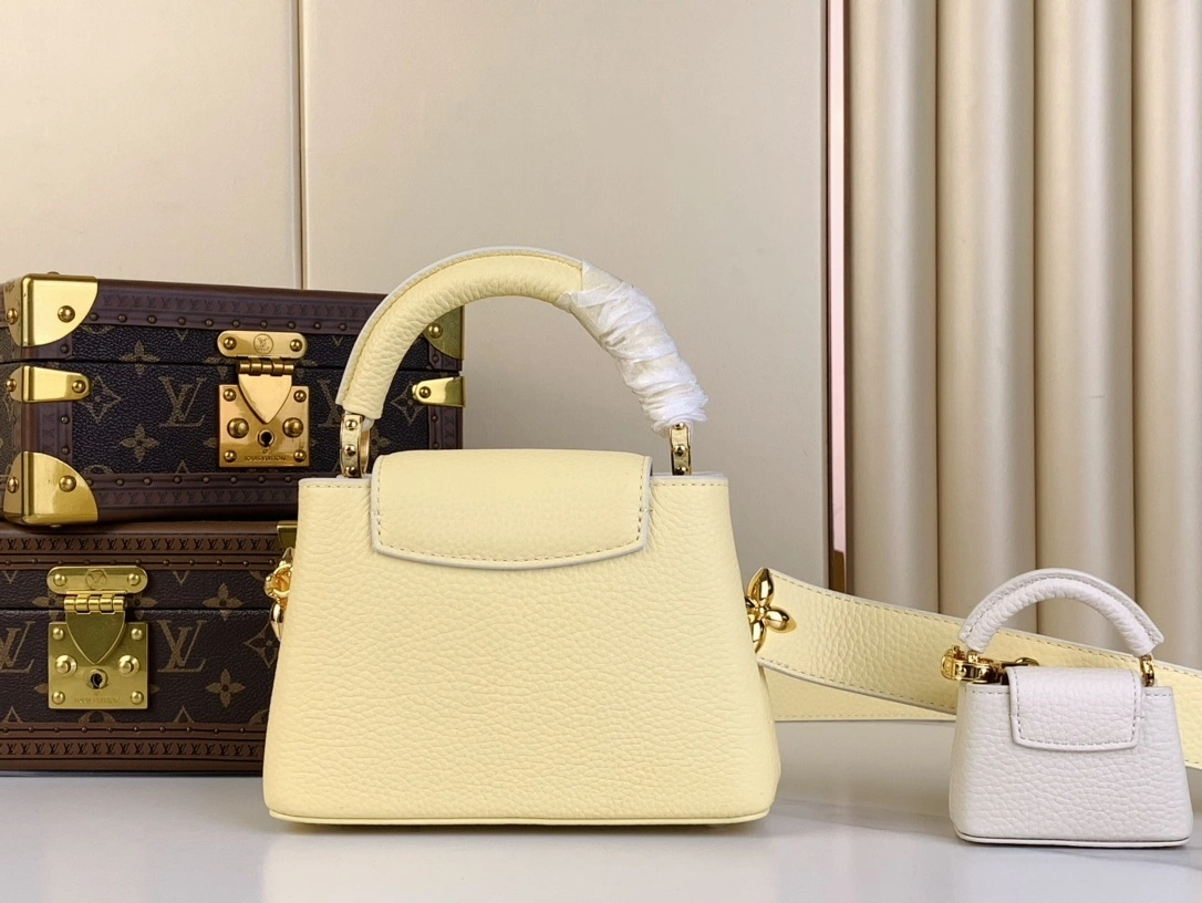MOMO-- 8V M24563 high quality version Capucines BB item:E-B000C0569