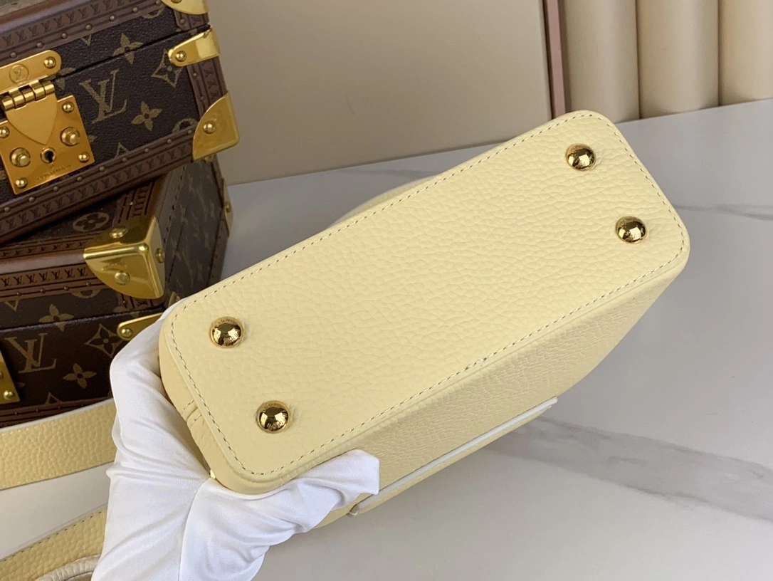 MOMO-- 8V M24563 high quality version Capucines BB item:E-B000C0569