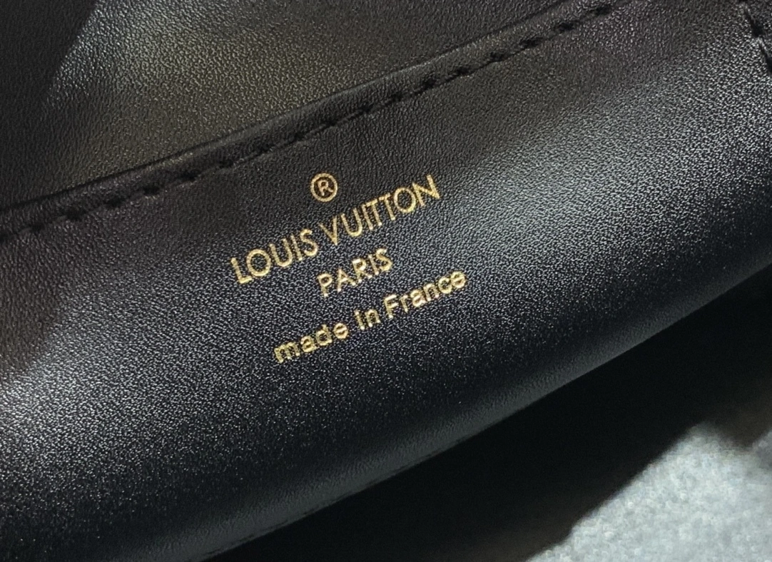 MOMO-- 8V M24607 Capucines Calfskin item:D-B174G2110