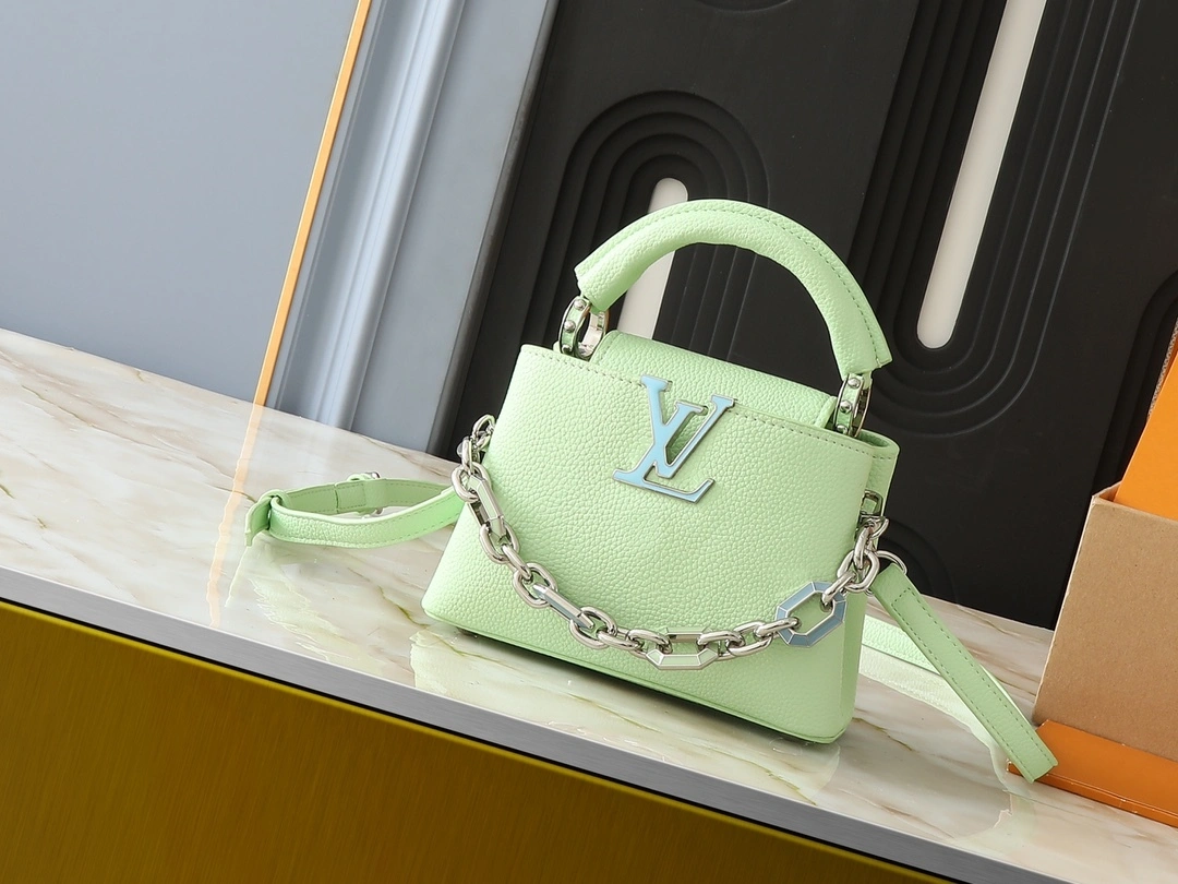 MOMO-- 8V M24683 high quality version Capucines cowhide item:E-B000C0566