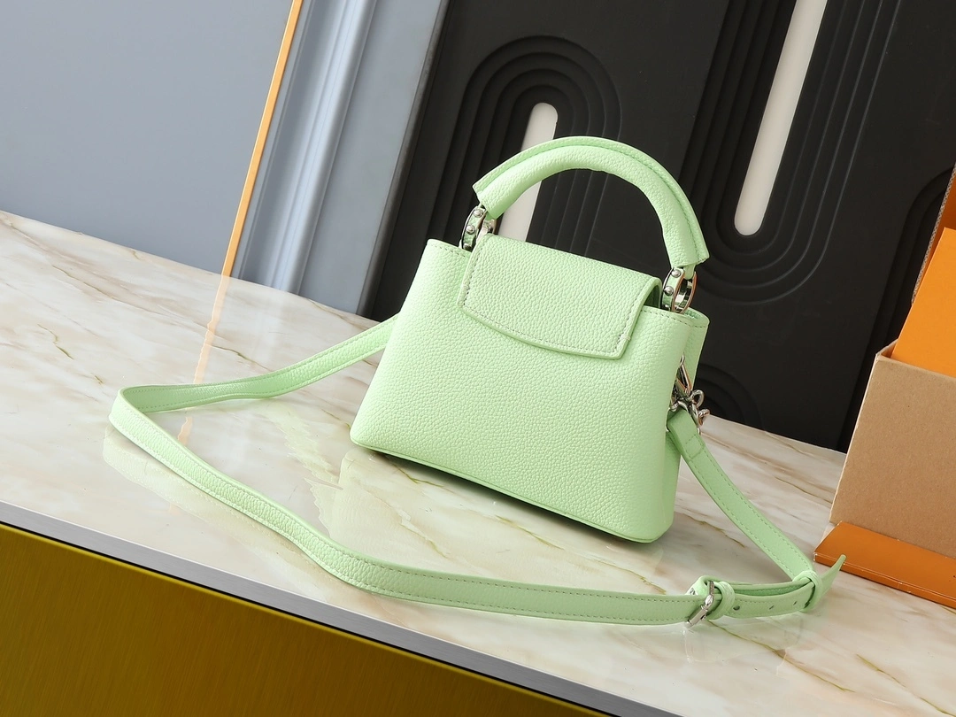 MOMO-- 8V M24683 high quality version Capucines cowhide item:E-B000C0566