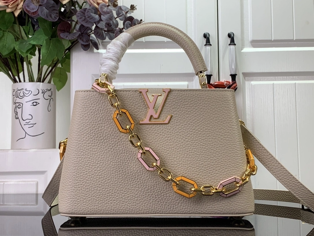 MOMO-- 8V M24684 Capucines BB cowhide item:D-B174G2128