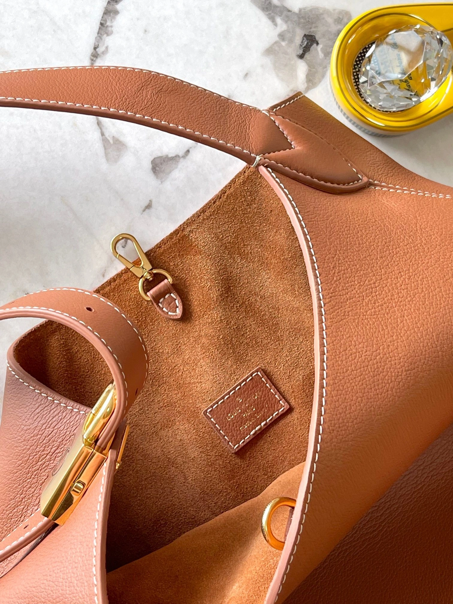MOMO-- 8V M24974 high quality version Low Key Hobo cowhide item:D-B106J0856