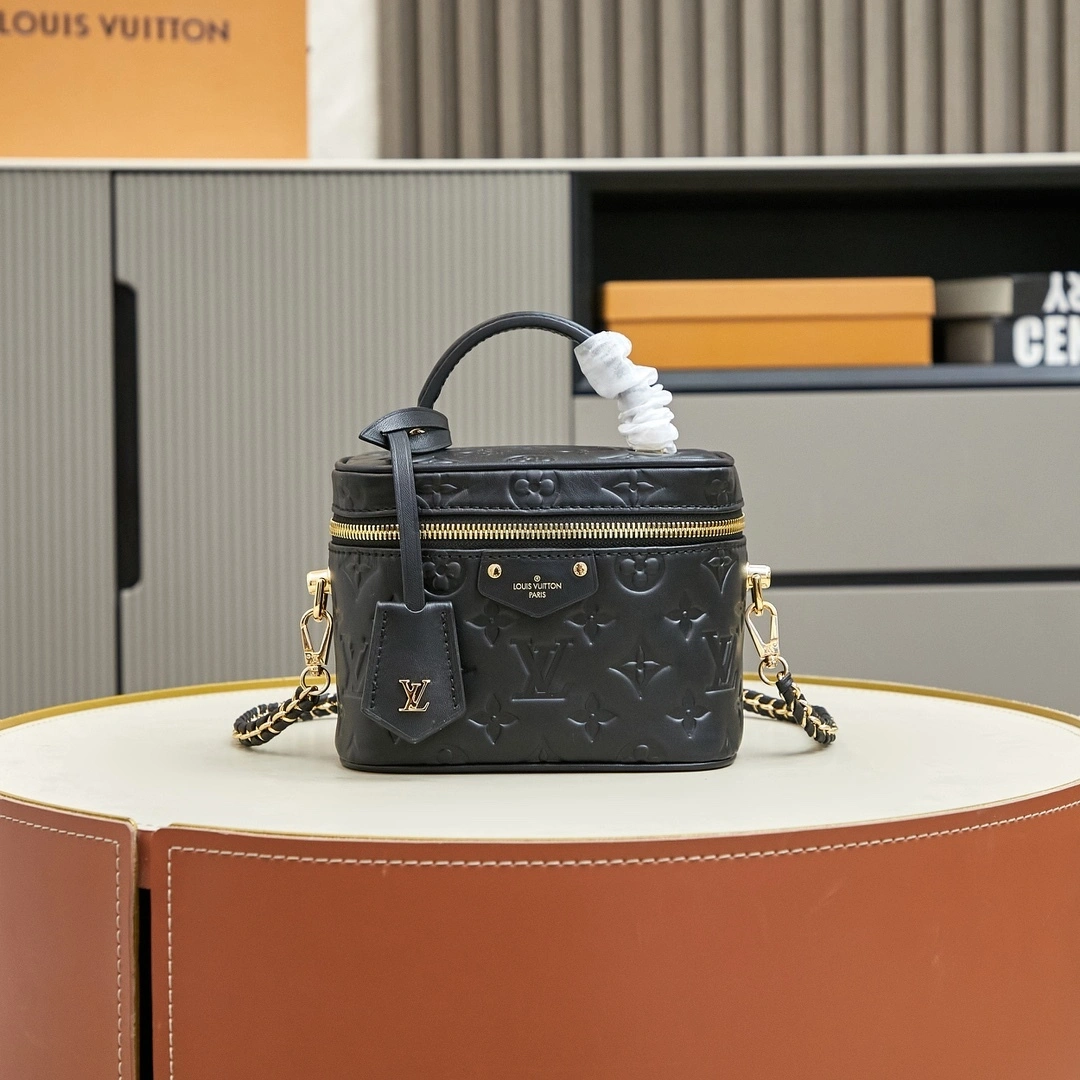 MOMO-- 8V M25123 high quality version Vanity Cc sheepskin item:E-B000A1302
