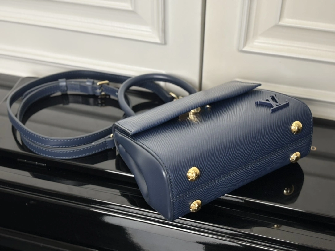MOMO-- 8V M25228 item:D-B000F2199F