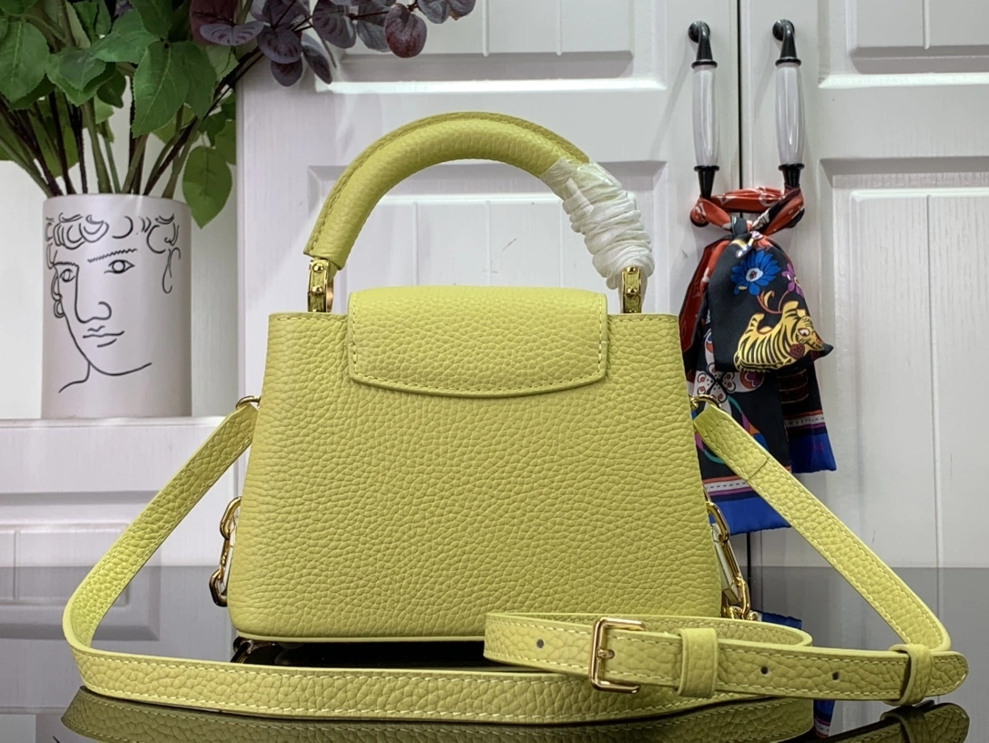 MOMO-- 8V M25232 high quality version Capucines item:E-B063C0567