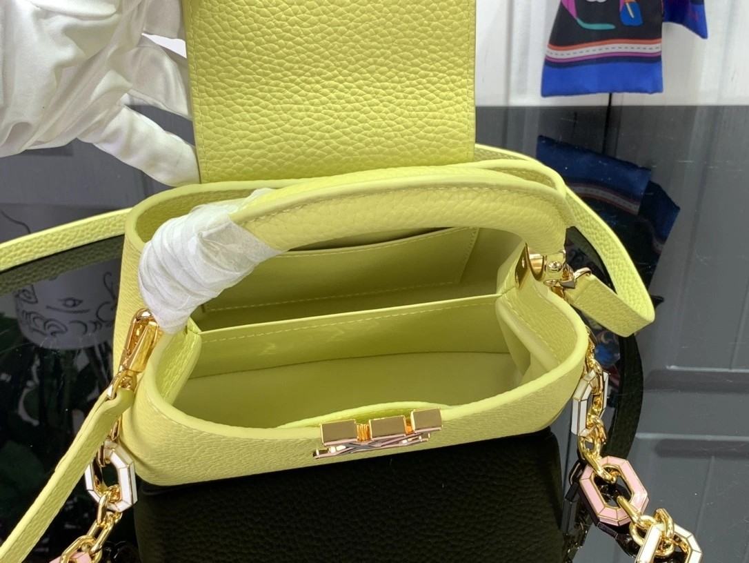 MOMO-- 8V M25232 high quality version Capucines item:E-B063C0567