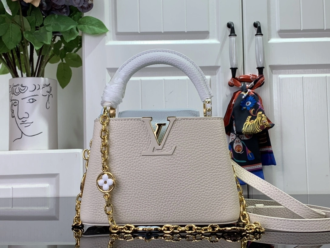 MOMO-- 8V M25339 high quality version Capucines item:E-B063B2340