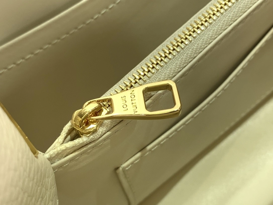 MOMO-- 8V M25339 high quality version Capucines item:E-B063B2340