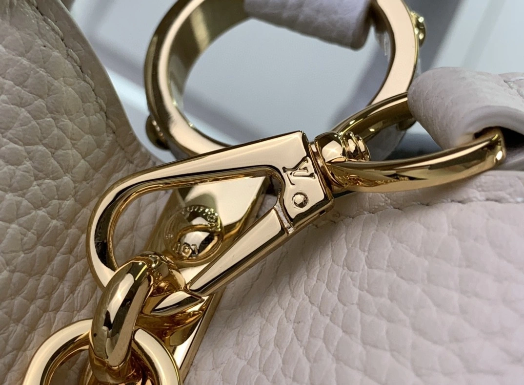 MOMO-- 8V M25339 high quality version Capucines item:E-B063B2340