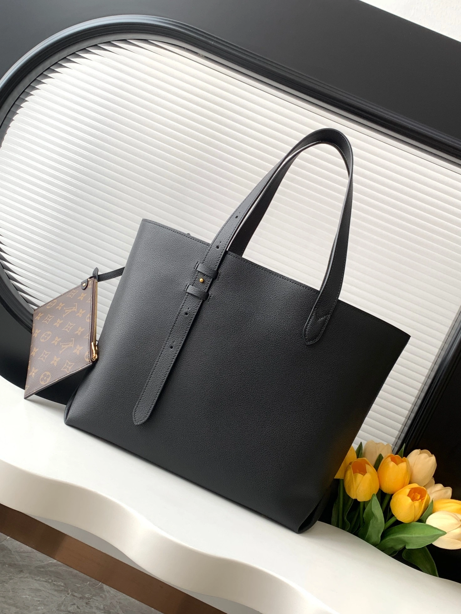 MOMO-- 8V M25341 high quality version Low Key Cabas cowhide item:D-B225J0832