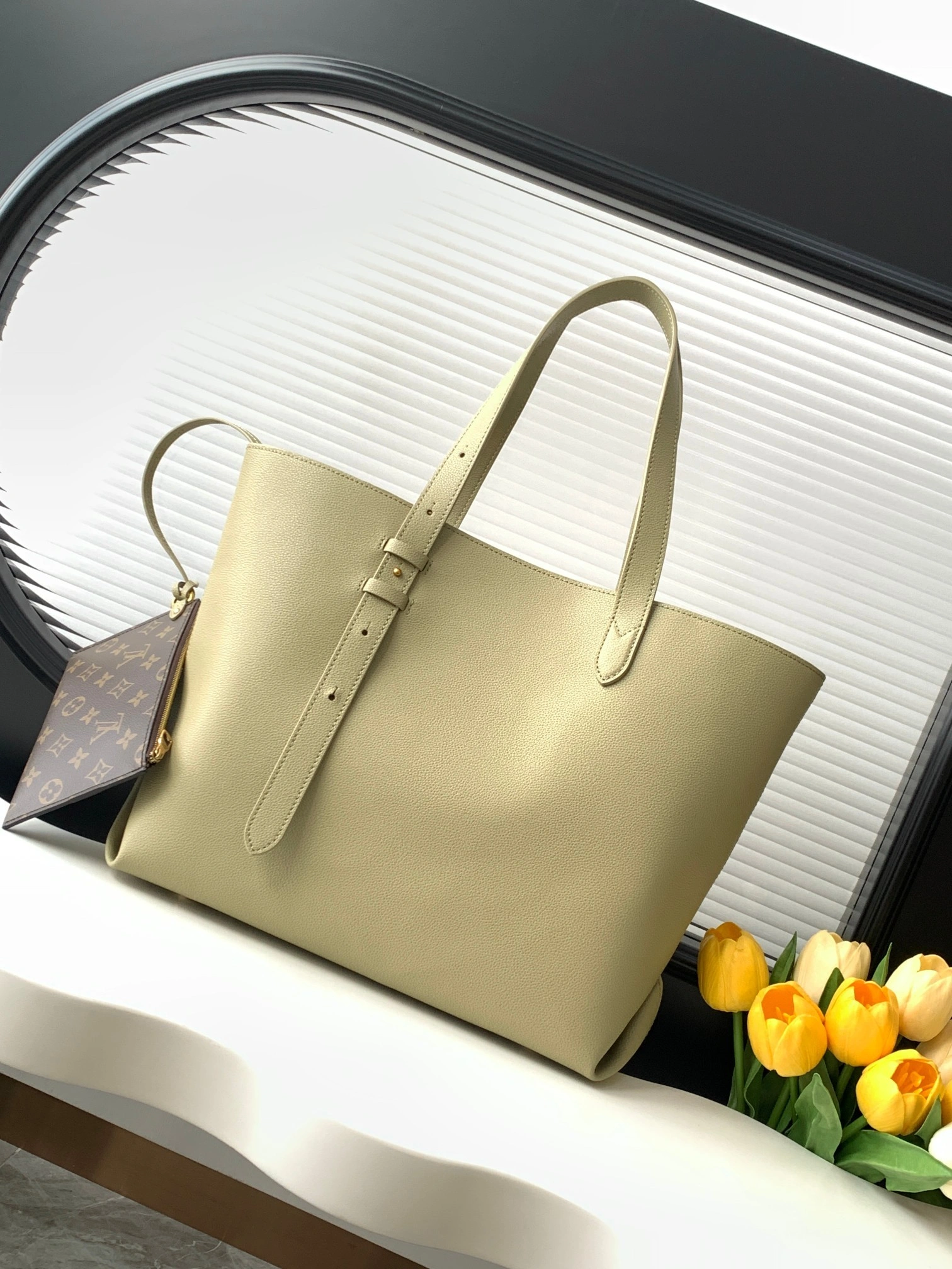 MOMO-- 8V M25343 high quality version Low Key Cabas cowhide item:D-B225J0834