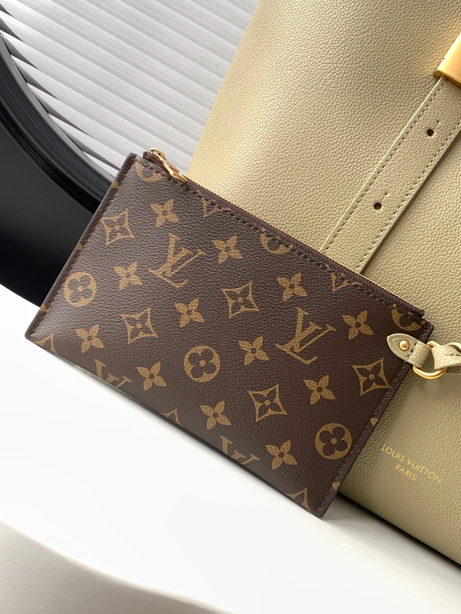 MOMO-- 8V M25343 high quality version Low Key Cabas cowhide item:D-B225J0834