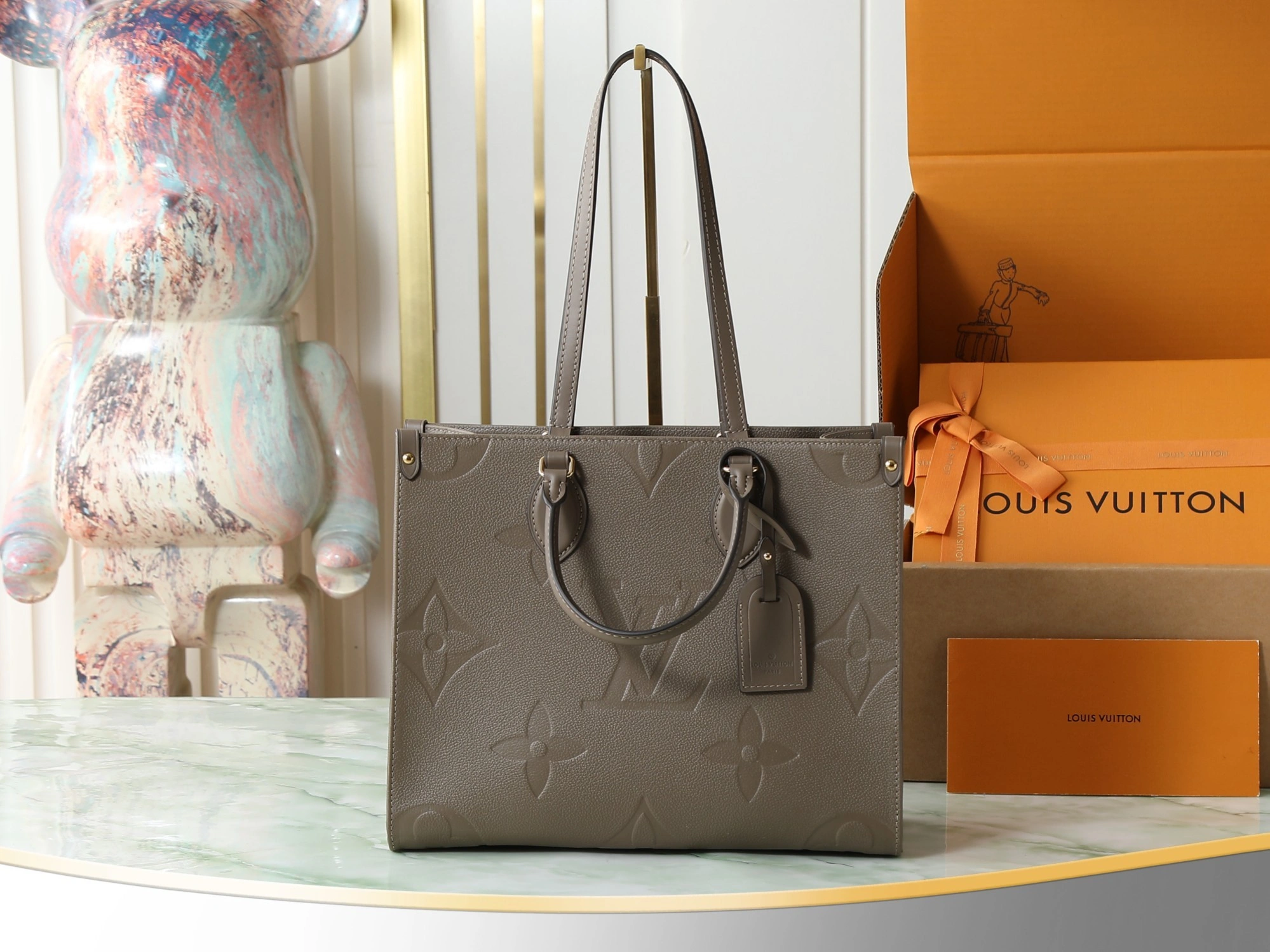 MOMO-- 8V M25523 high quality version OnTheGo MM cowhide item:E-B000L1802T
