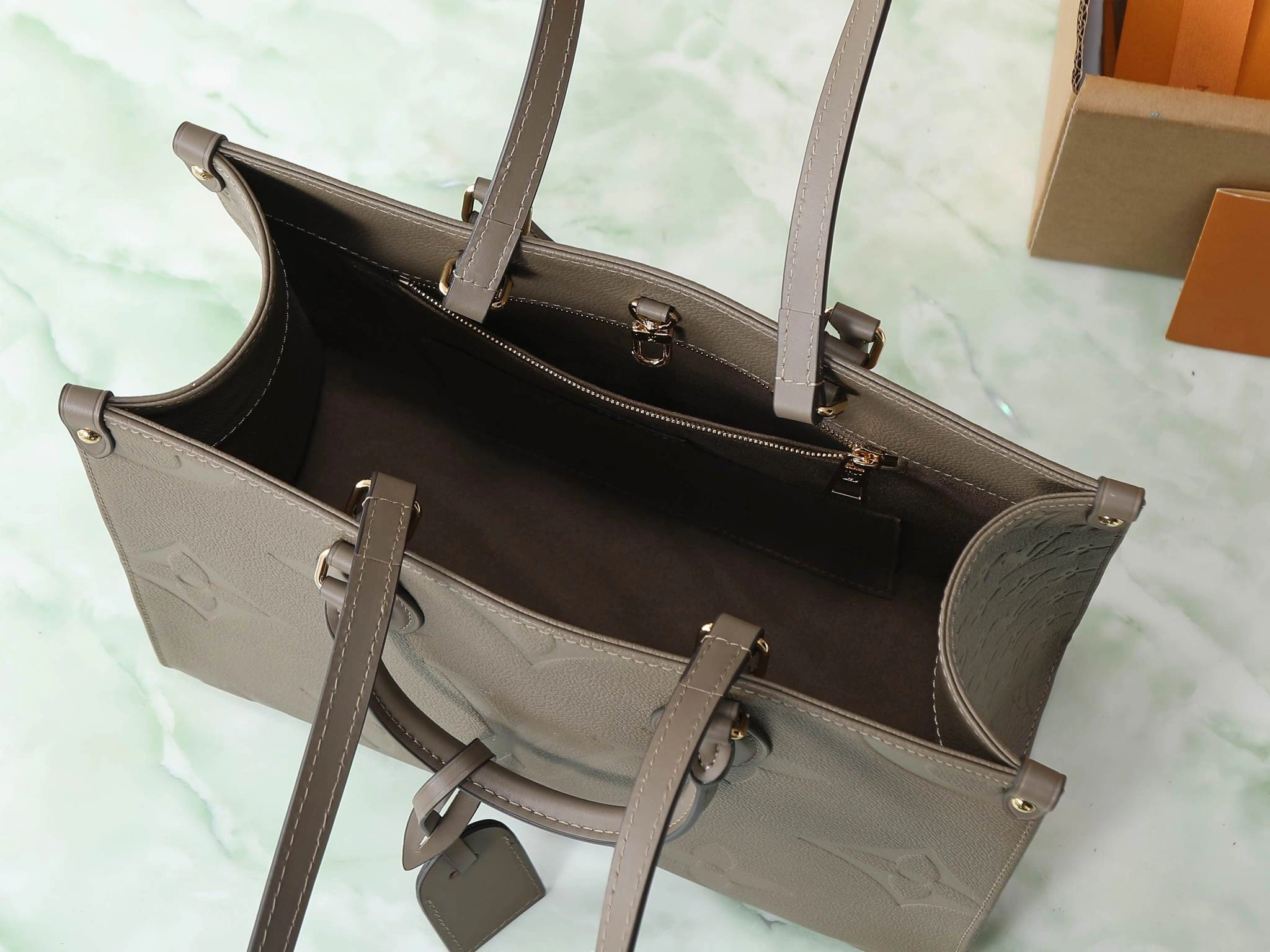 MOMO-- 8V M25523 high quality version OnTheGo MM cowhide item:E-B000L1802T
