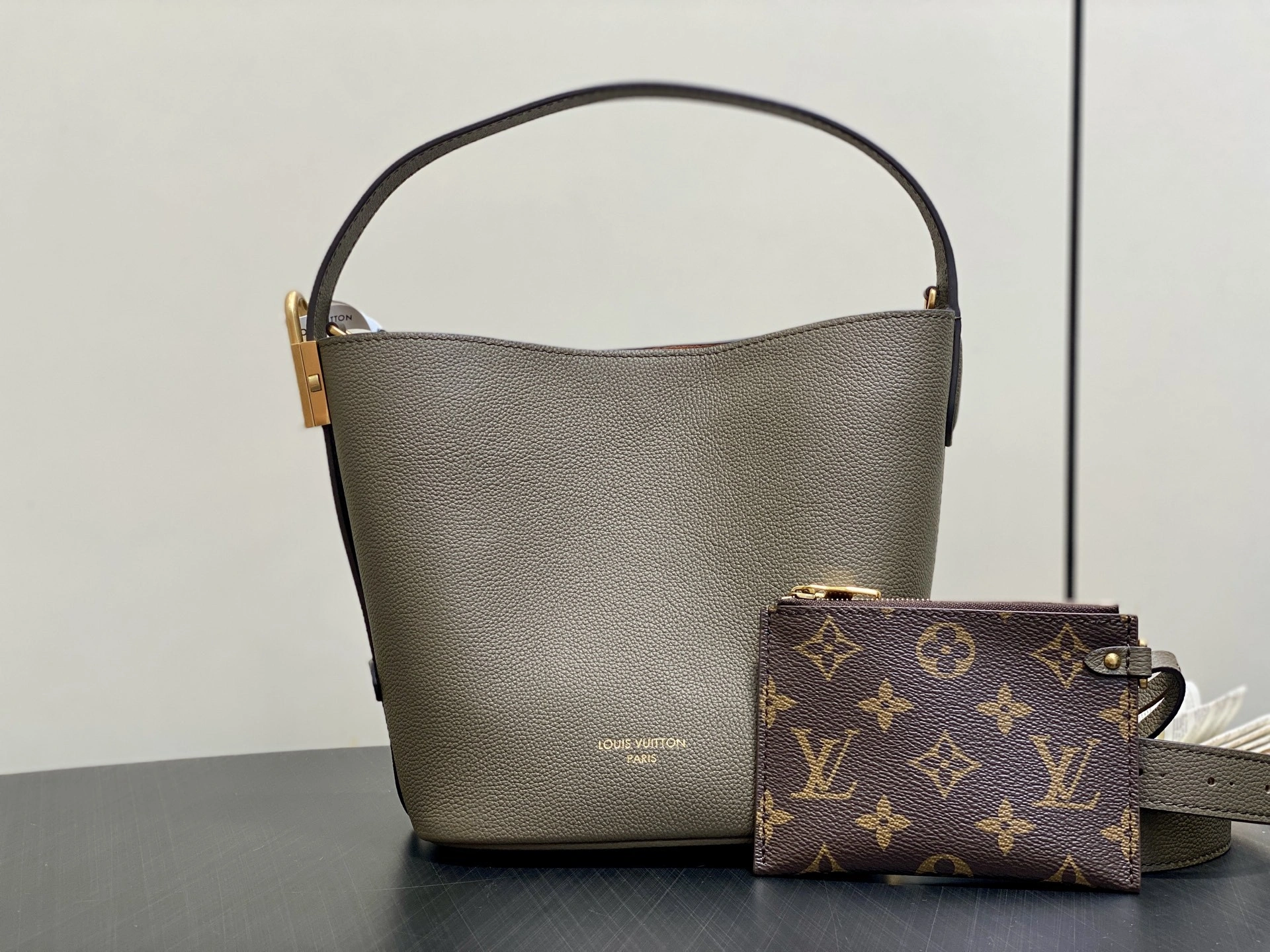 MOMO-- 8V M25544 high quality version All In BB Low Key cowhide item:E-B000J1857