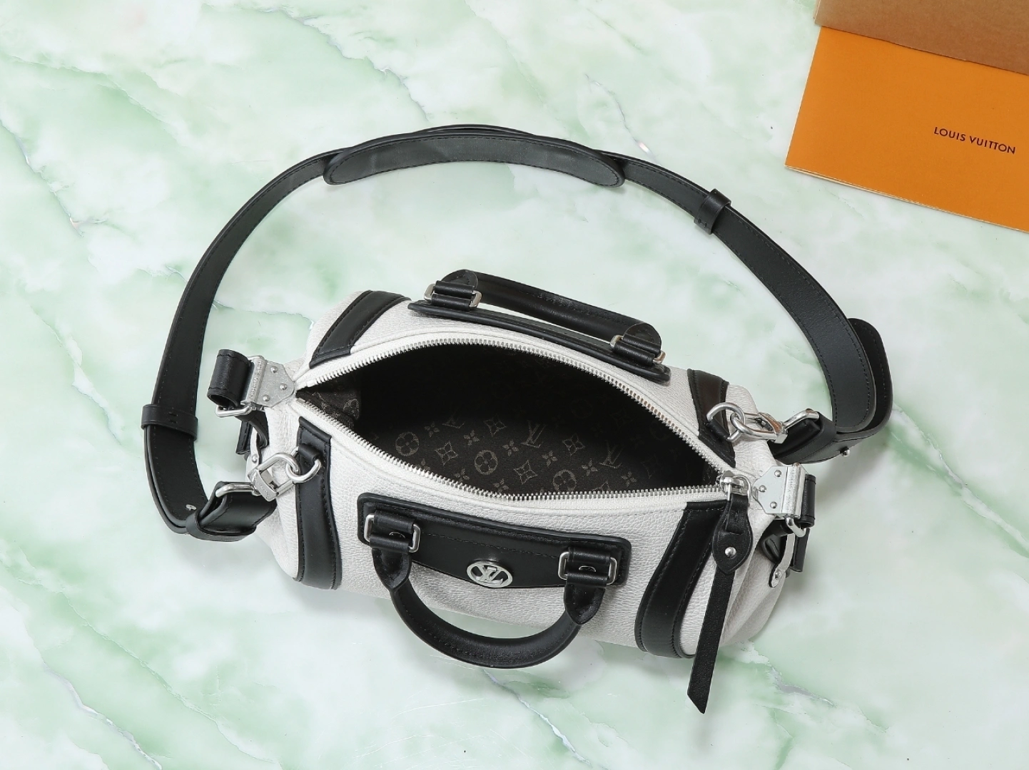 MOMO-- 8V M25561 high quality version Biker cowhide item:E-B000I2126