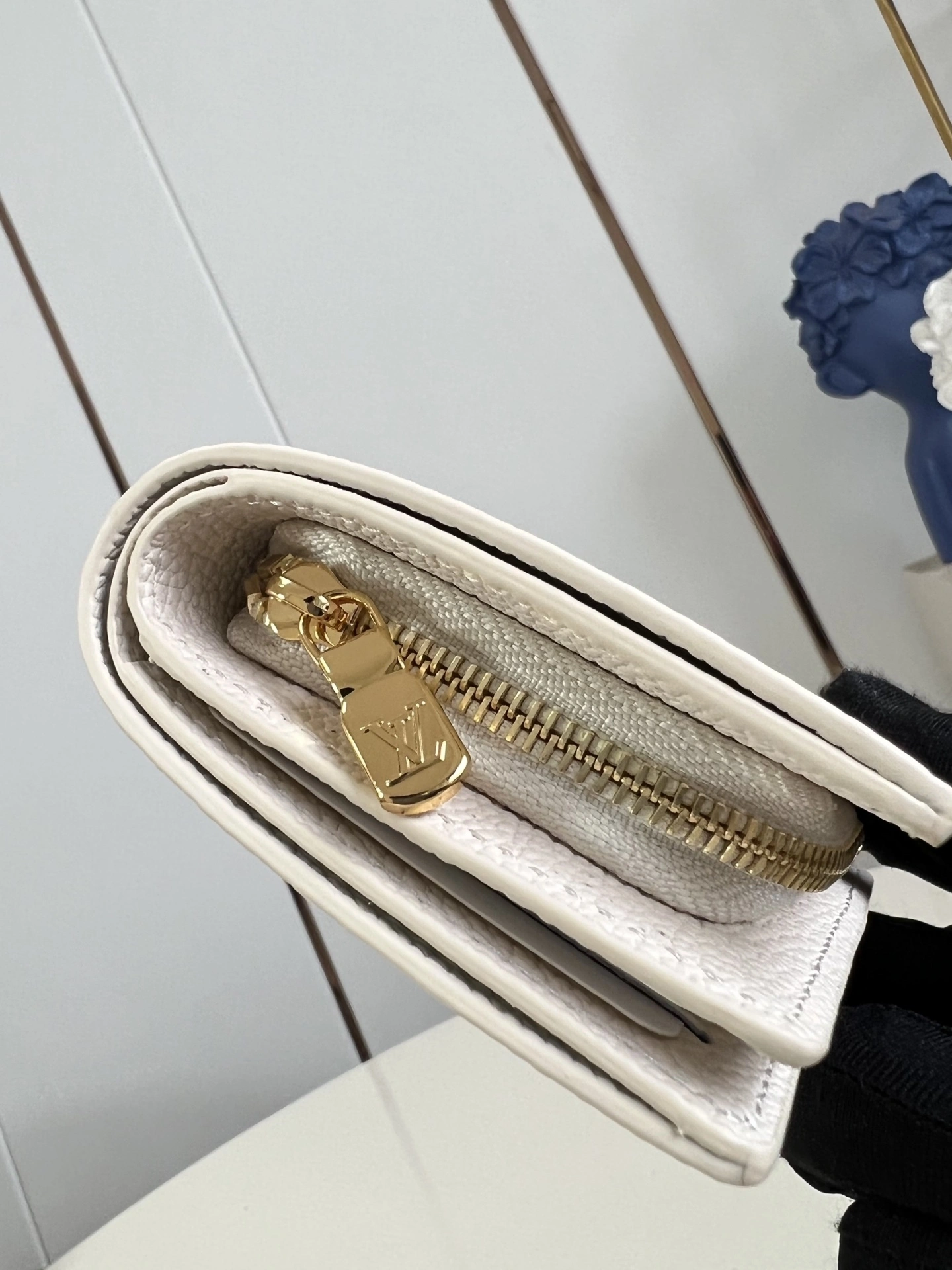 MOMO-- 8V M25595 high quality version Cléa cowhide item:E-B177I0309