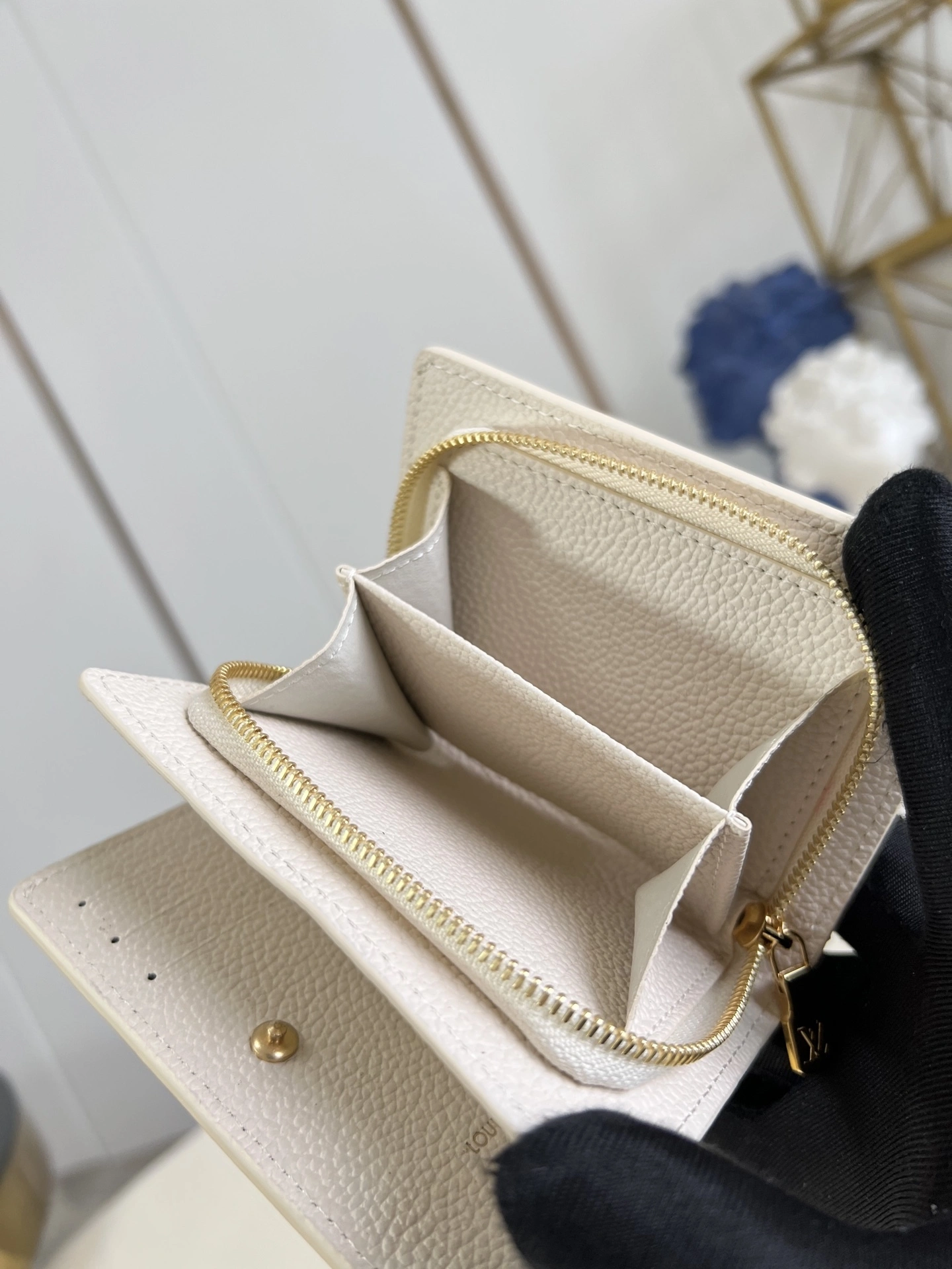 MOMO-- 8V M25595 high quality version Cléa cowhide item:E-B177I0309