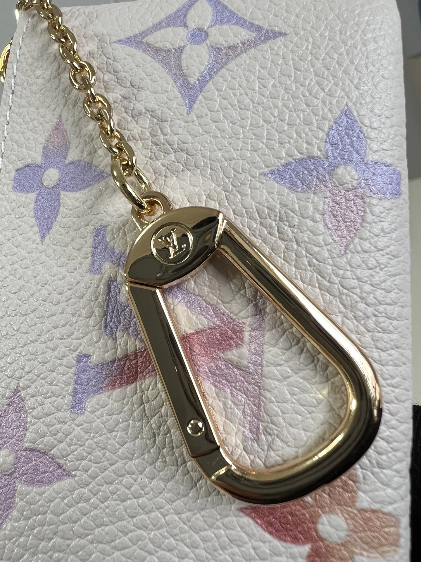 MOMO-- 8V M25597 high quality version item:E-B177I0308