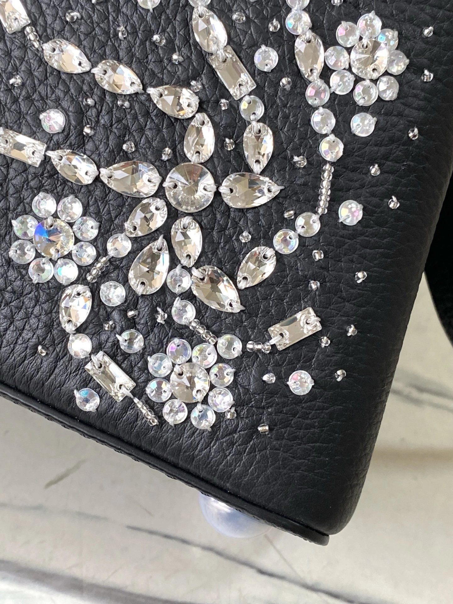 MOMO-- 8V M25716 high quality version embroidery Calfskin item:E-B574K1823