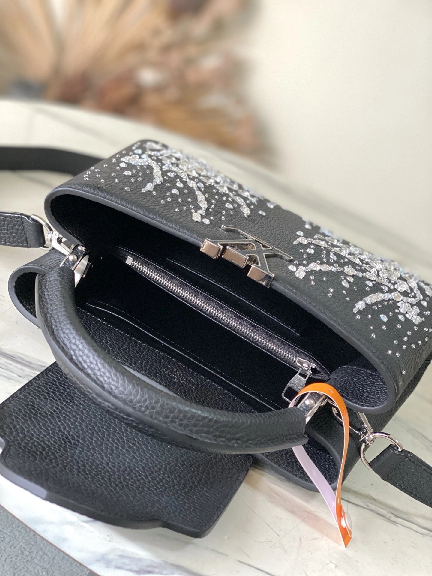 MOMO-- 8V M25716 high quality version embroidery Calfskin item:E-B574K1823
