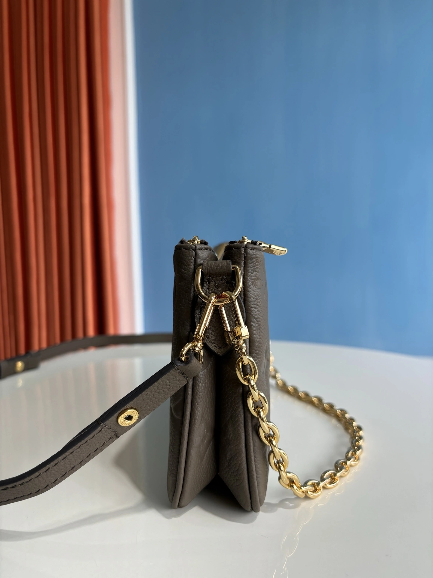 MOMO-- 8V M25816 high quality version cowhide item:E-B808L1820T