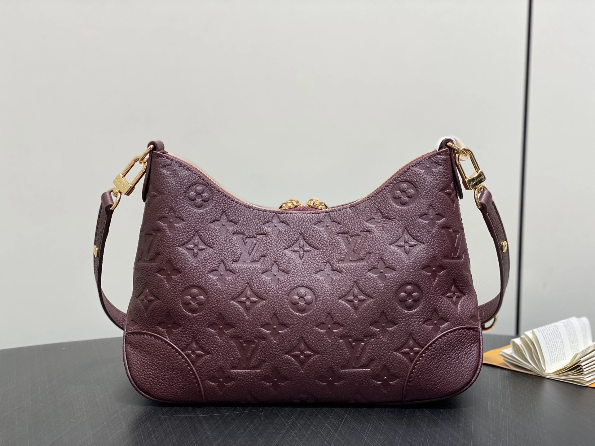 MOMO-- 8V M25827 high quality version Boulogne PM item:E-B000J1822