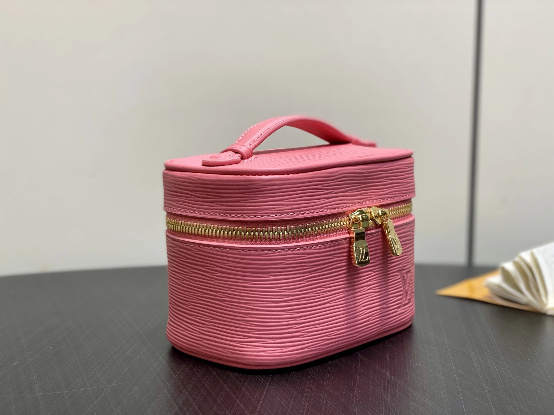 MOMO-- 8V M25857 high quality version Nice Nano item:E-B000J1816
