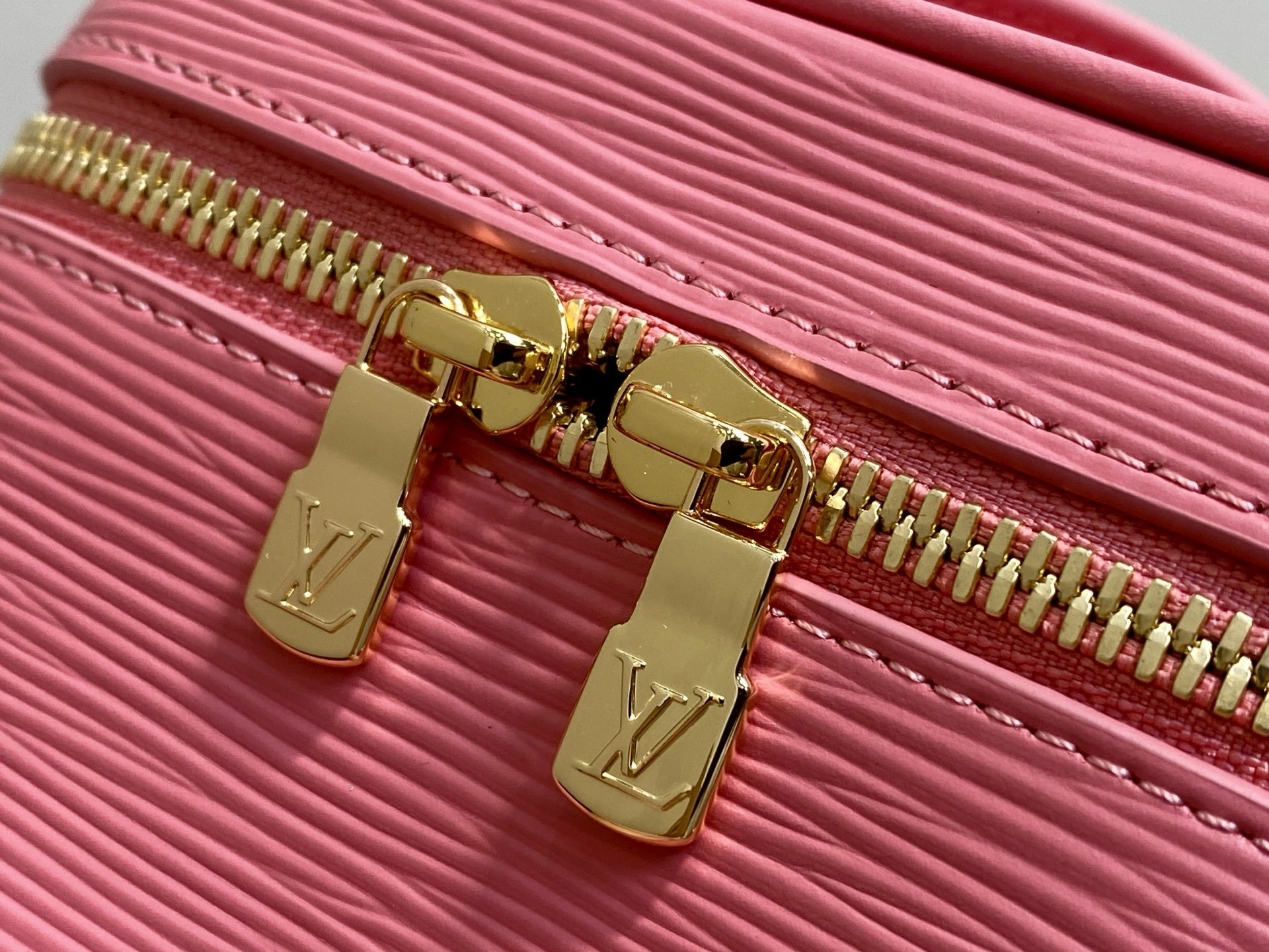 MOMO-- 8V M25857 high quality version Nice Nano item:E-B000J1816
