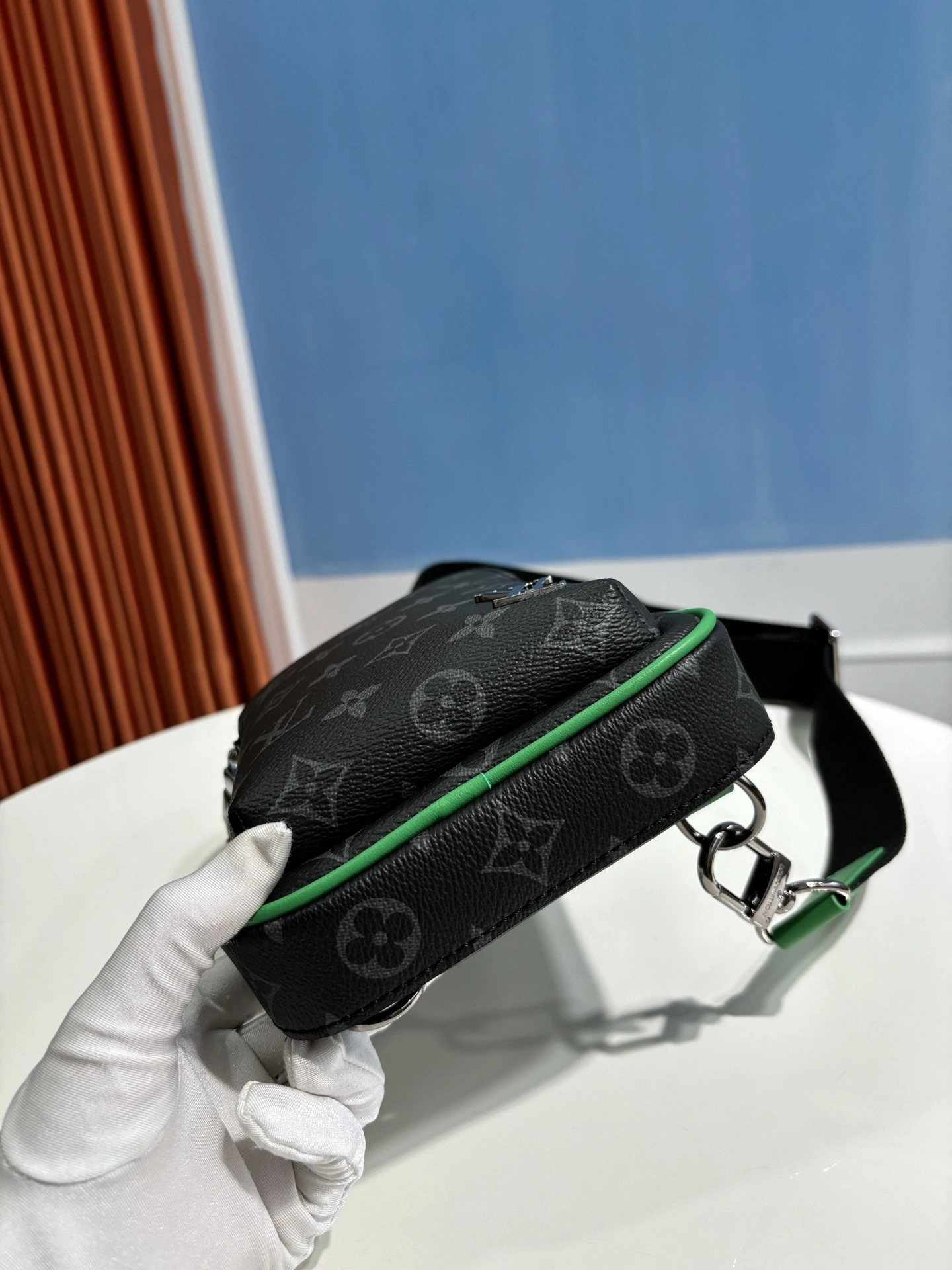 MOMO-- 8V M25891 high quality version Avenue item:E-B177H2569